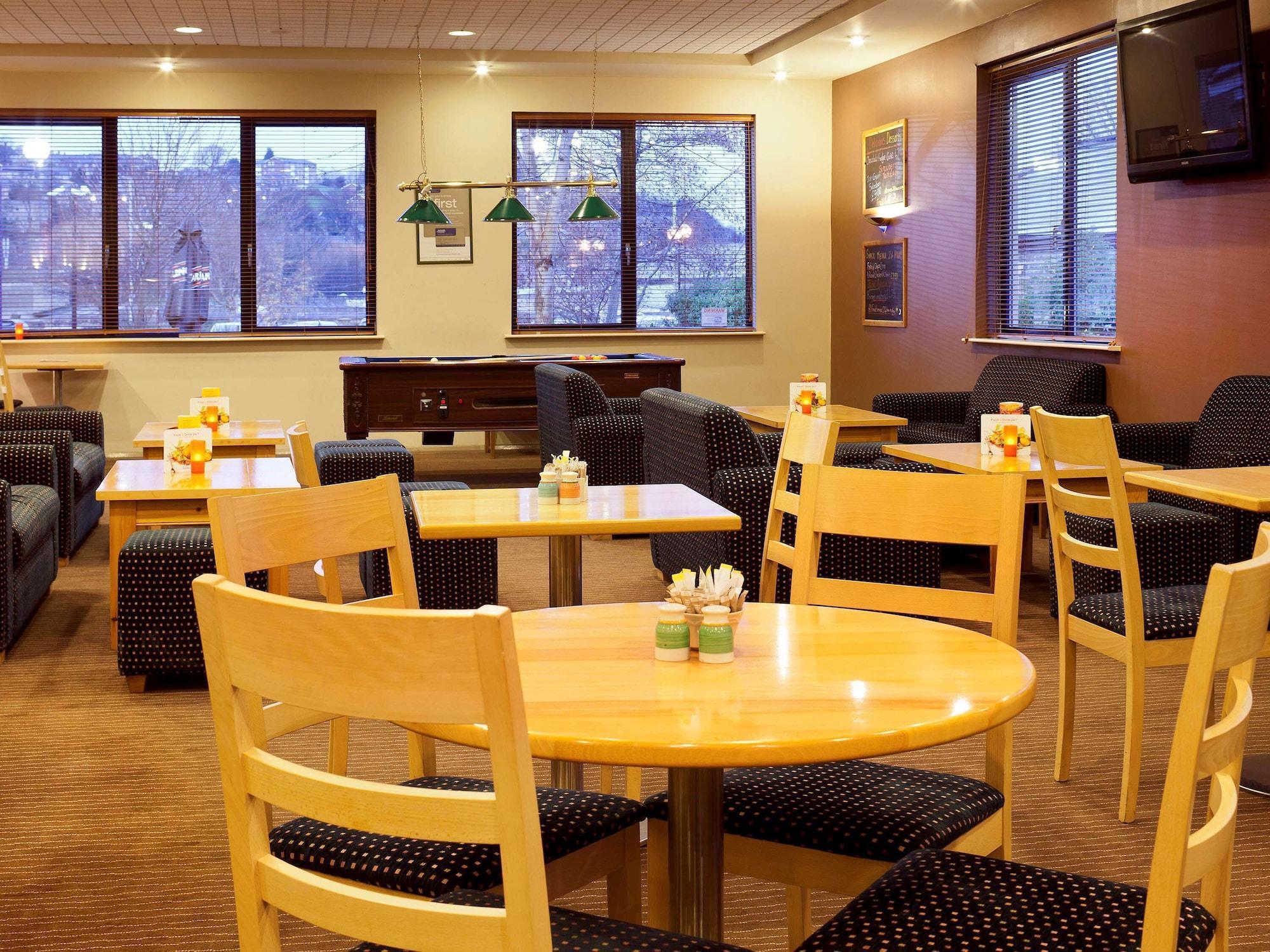 Ibis Shipley