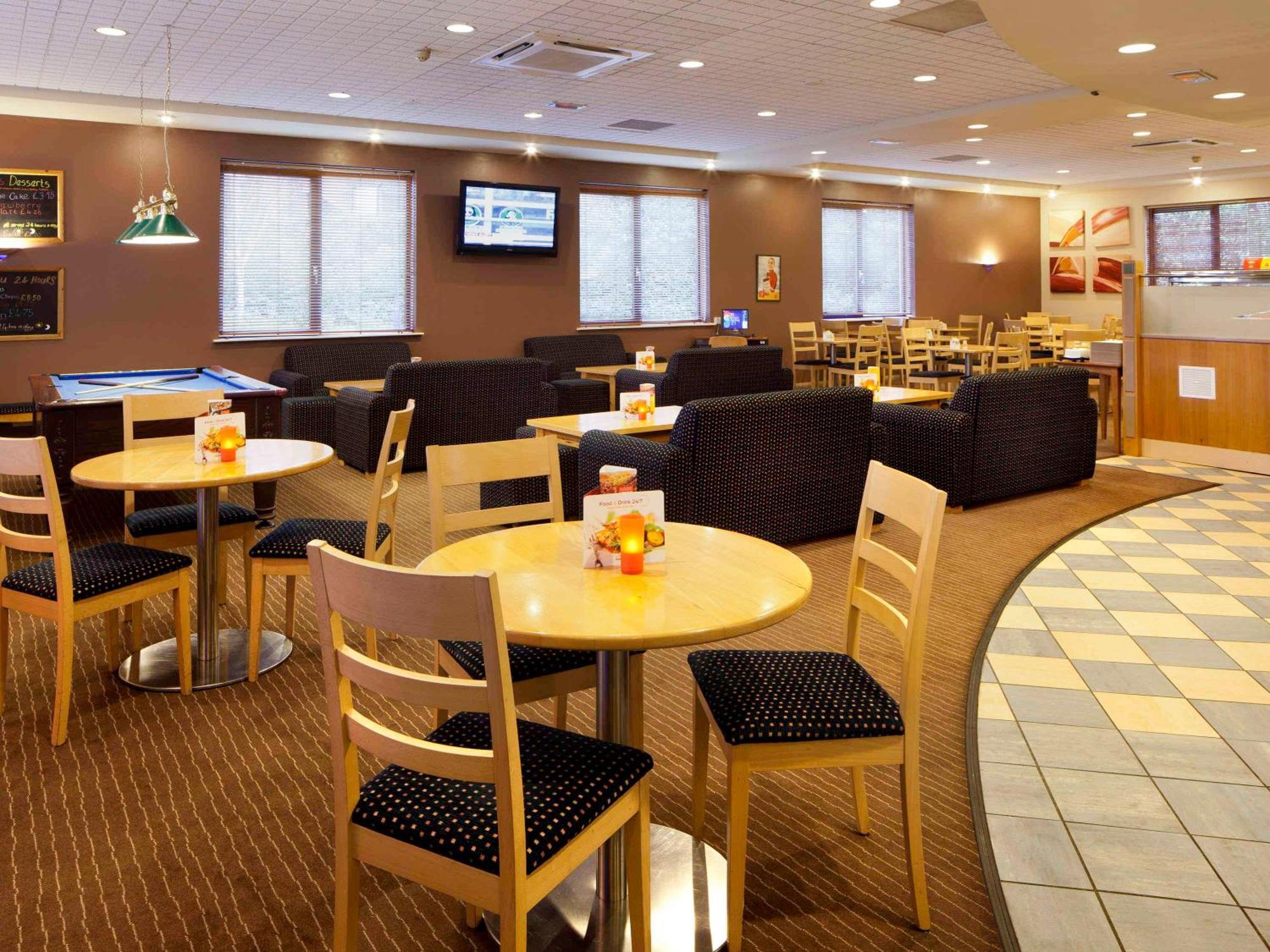 Ibis Shipley 2*