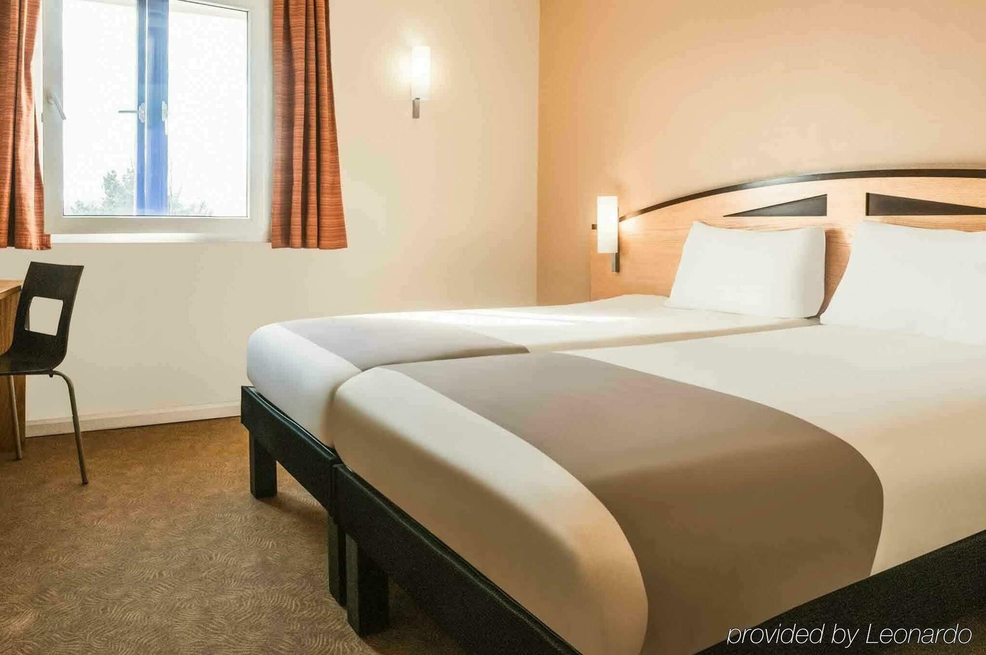 Hotel Ibis Shipley 2*