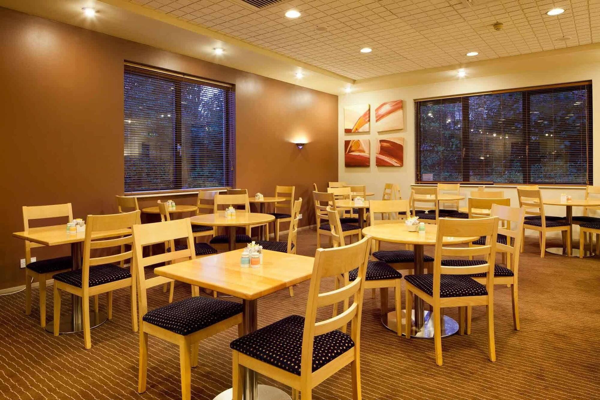 Ibis Shipley 2*